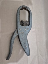 Vintage Crackerjack Nut