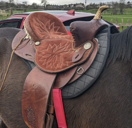 Western barrel racing saddle - racing,