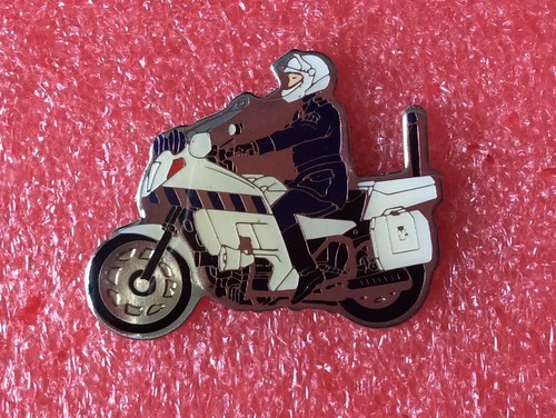 T19 pins police moto - pins,