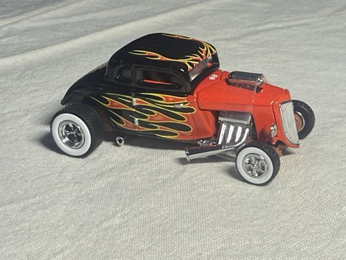 2004 hot wheels - hot, annual
