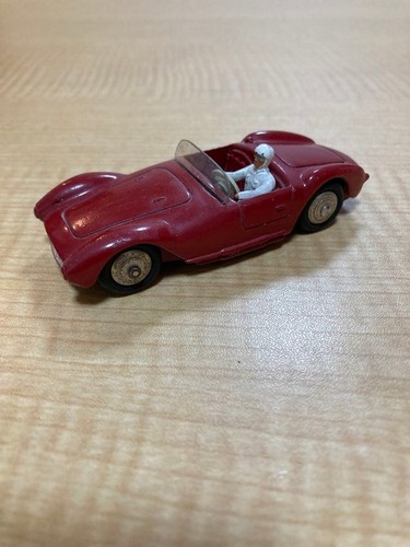 Dinky toys maserati sport 2000 - dinky,