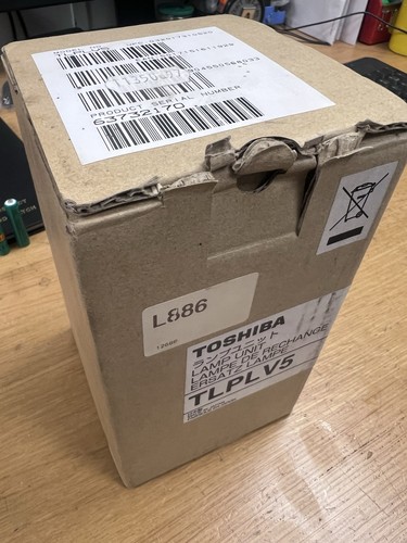 Toshiba tlplv5 projector - tlplv5, lamp