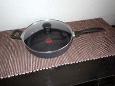 QUALITY TEFAL EASYCARE 30cm JUMBO  NON-STICK FRYING PAN WITH LID - GREAT COND'