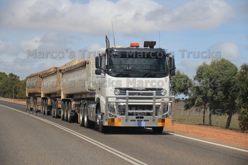 Truck photo volvo - truck,