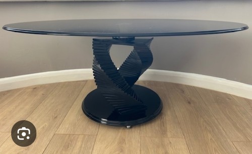 Spiral tempered glass dining