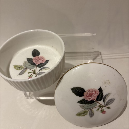 Wedgewood hathaway rose bone - hathaway,