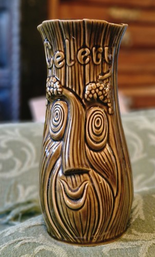 Vintage retro kitsch - vintage, character