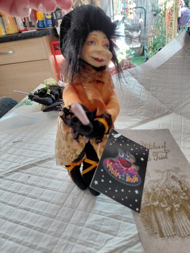Pendle witch bridie - pendle,