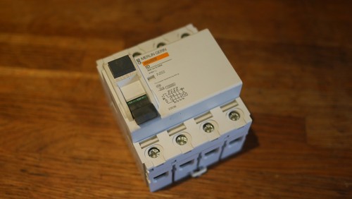 Merlin gerin 40a rcd multi9 - gerin,