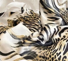 Luxurious leopard print scarf