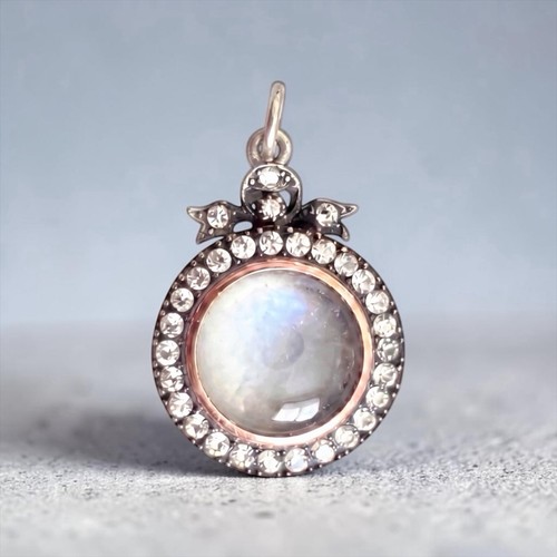 Antique edwardian glass locket - antique,
