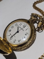 Saxon Mens Manual Pocket Watch