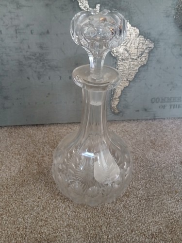 Decanter lovely markings it - lovely,