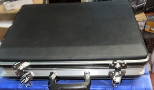Aluminium flight attache - , case