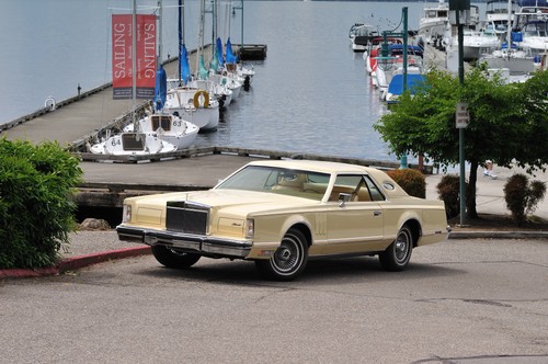 Cars 1978 lincoln continental