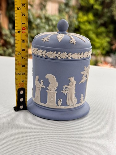Wedgwood blue jasperware - wedgwood,