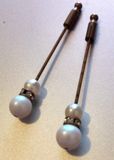 Pretty Pair of Vintage Pearl & Diamonte Short Hat Pins. 5cm