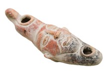 ANCIENT ROMAN TERRACOTTA OIL LAMP WITH DECORATIONS. RARE