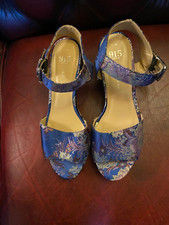 REDUCED!Designer 915 Generation New Look size 5  shoes NEW