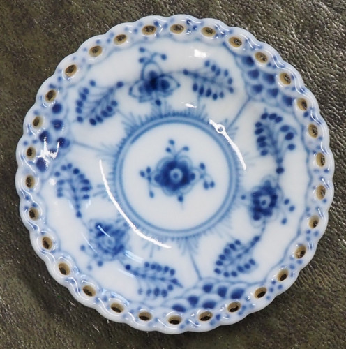 Royal copenhagen blue and - royal,