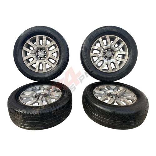 2011 nissan navara set - set, of