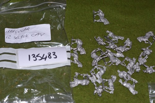 25mm medieval castings - /,