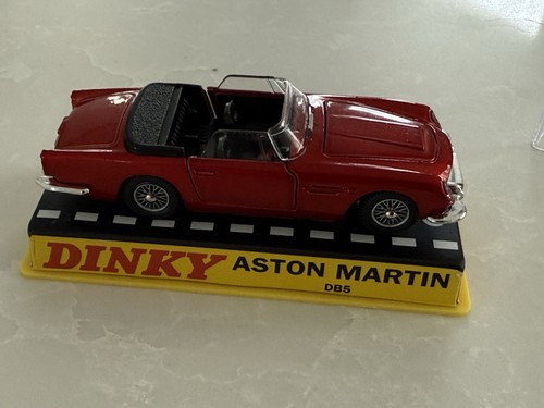 Atlas diecast dinky toys aston - diecast,