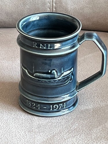 Holkam pottery rnli - holkam,