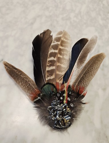 Oktoberfest feather hat - feather, pin