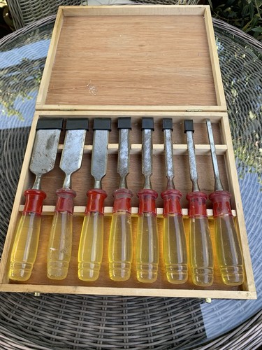 Boxed set wood chisels - 8,
