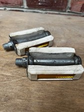 VINTAGE PEDAL WHITE BIKE MOPED MOTORCYCLE RETRO CLASSIC FLAT SOLEX NVT