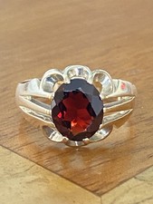 Gents  9ct Gold & Garnet Gypsy