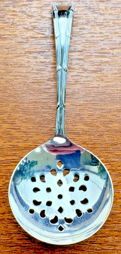 Sugar sifter spoon - sifter,