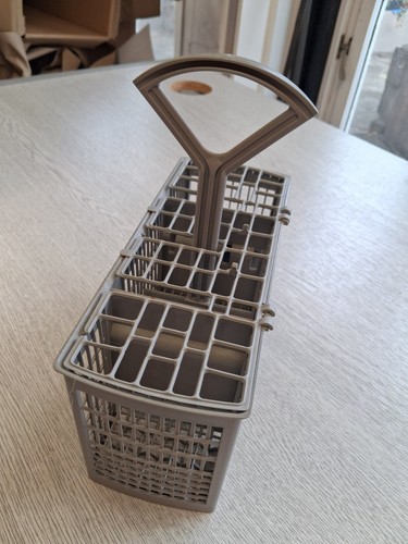 Whirlpool dishwasher cutlery - dishwasher,