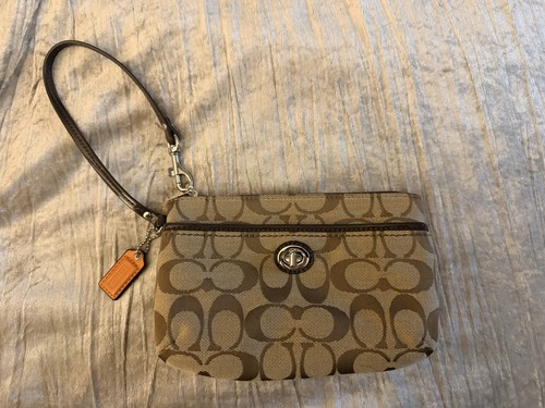 Coach brown leather monogram - coach,
