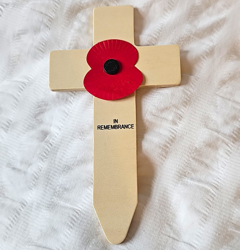 Remembrance veterans wooden - in,