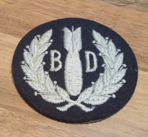 Raf ww2 bomb disposal - ww2,