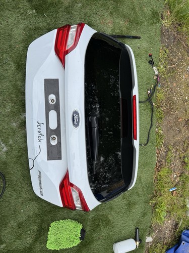 Ford fiesta bootlid tailgate - ford,