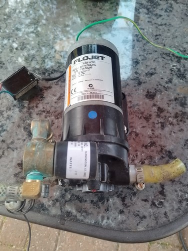 Flowjet pump d17x004jrl - flowjet, used