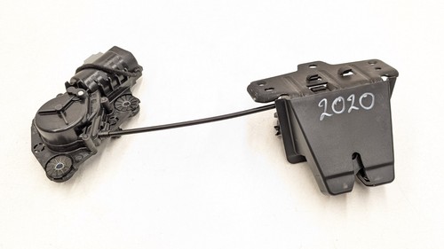 Volvo xc40 tailgate lock - volvo,