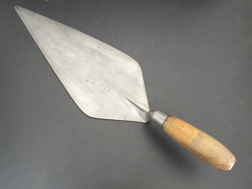 Vintage bricklayers - 12, 1/2"