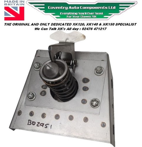 Jaguar xk120x bonnet catch - jaguar,