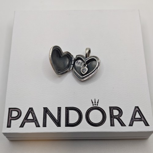 Pandora love heart - love,