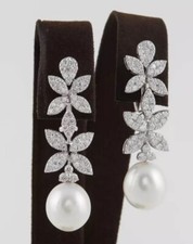 Round Pearl and Brilliant Cut