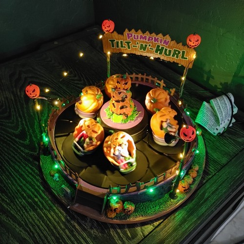 Lemax spooky town halloween - spooky,