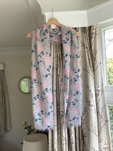 Bnwt floral grey pink scarf - bnwt,