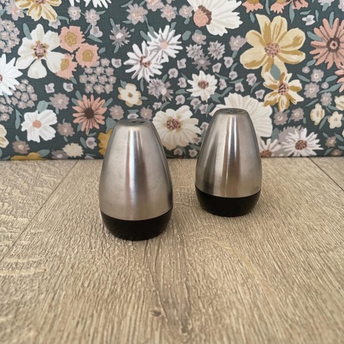 Vintage salt pepper shakers - &,