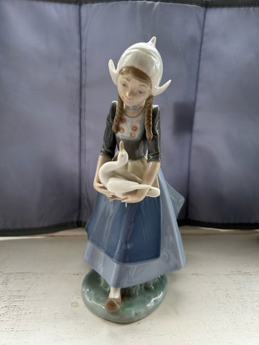 Lladro dutch girl - lladro,