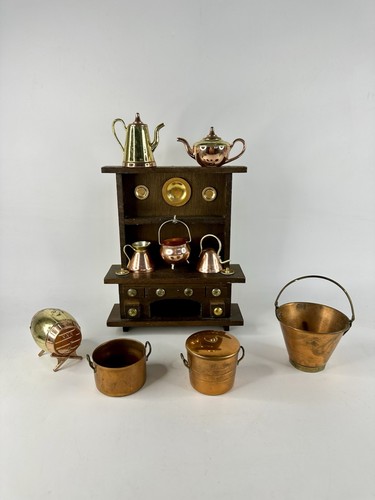 Vintage miniature dolls house - miniature,