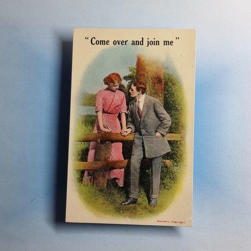 Glamour couple postcard c1920 - couple,